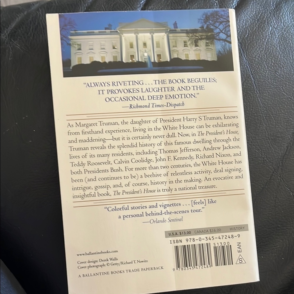 The President's House Book by Margaret Truman - White and Blue Cover - Picture 2 of 2